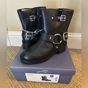 Universal Thread Black Ankle Boots with Buckle Accents